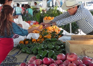 fresh produce at East Los Angeles Civic Center Farmers' Market