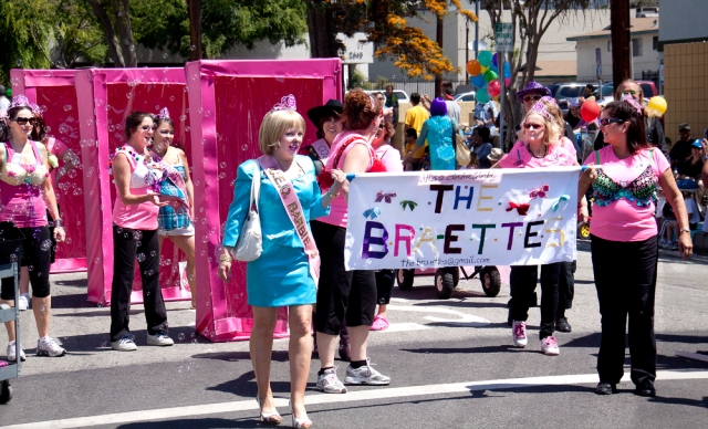 marching group "Bra-ettes"
